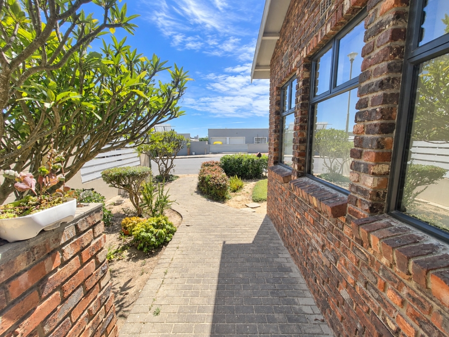 3 Bedroom Property for Sale in Hopefield Western Cape